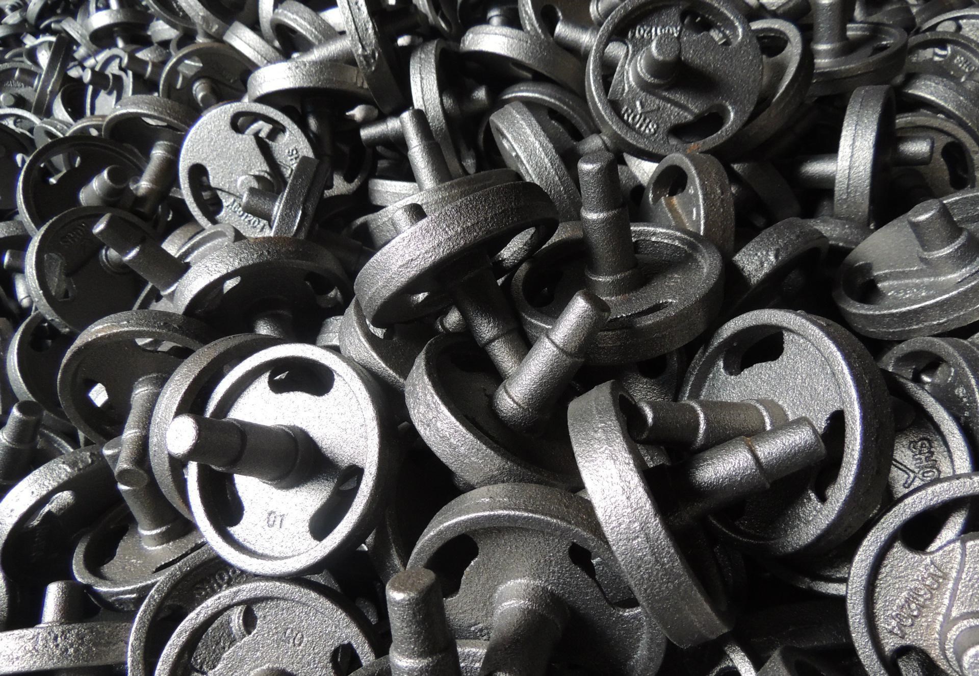 Hvordan håndterer man med kolde isoleringsdefekter i tyndvæggede små dele af duktilt jern?