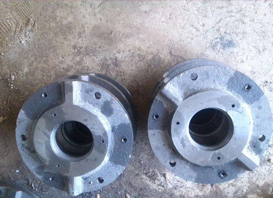 Hvordan fremstiller man højstyrke grå støbejernsdele uden tilsætning af ædle metaller såsom legeringer?